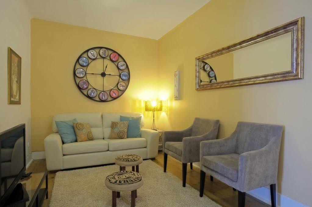 Localtraveling Cathedral & Castle - Family Apartments Lisboa Eksteriør billede